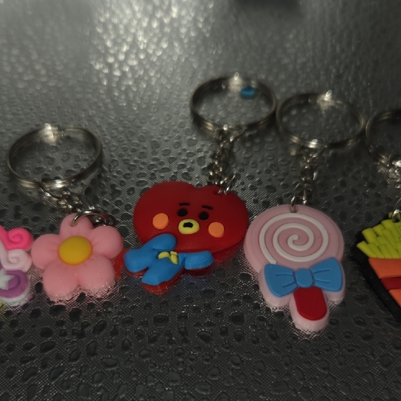 Colorful Cartoon Keychain Set - Picture 5 of 5